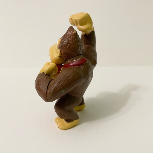 DK Donkey Kong Country Nintendo PVC Mini Figure - Picture 3 of 11